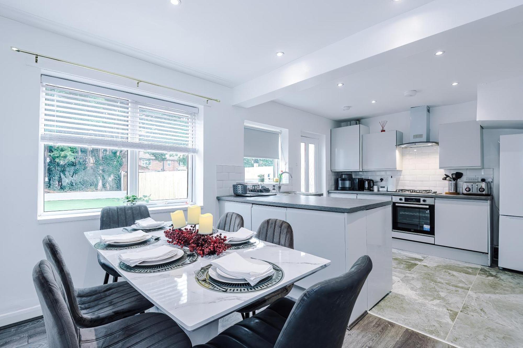 Comfort Place - 3 Bedroom House In Chester - Sleeps 6 Экстерьер фото